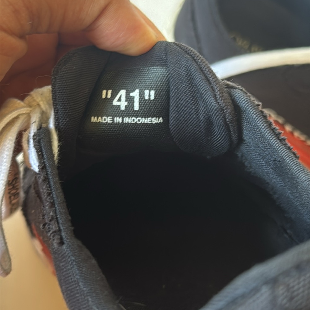 Off white sneakers - Picture 12 of 13
